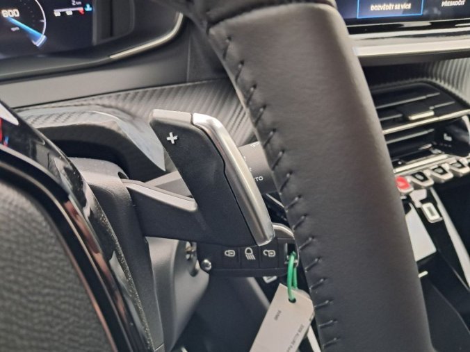 Peugeot 2008, Peugeot 2008 2008 ALLURE PureTech 130 S&amp, barva černá