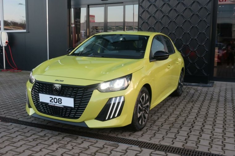 Peugeot 208, Peugeot 208 STYLE 100k MAN6, barva zelená