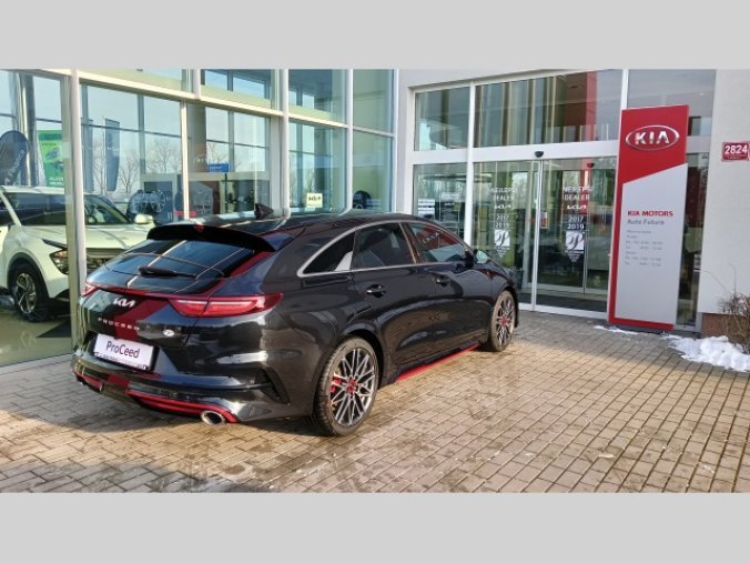 Kia ProCeed, 1.6 T-GDi GPF 7DCT GT MY24, barva černá