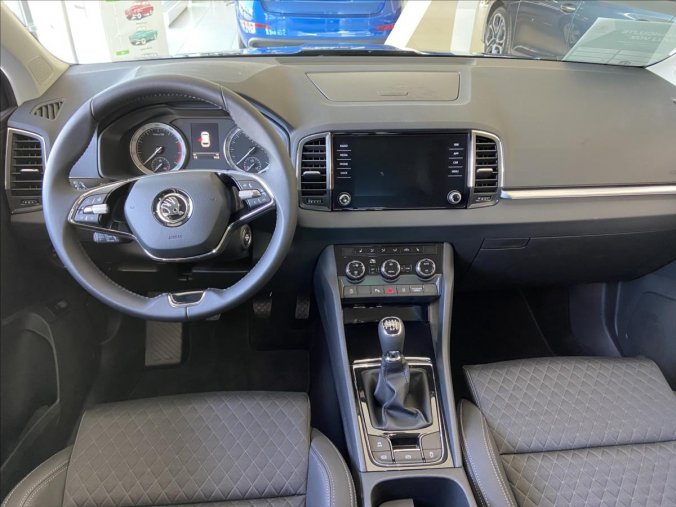 Škoda Karoq, 1,5 TSI 110 kW Style Plus, barva neuvedeno