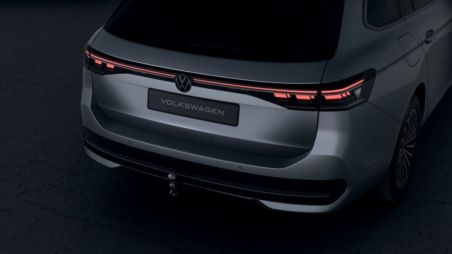 Volkswagen Passat, Passat Elegance 1,5 eTSI 110 kW mHEV, barva stříbrná