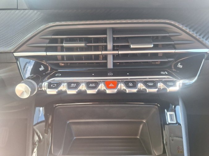 Peugeot 208, Peugeot 208 STYLE 1.2 PT 100k MAN6, barva šedá