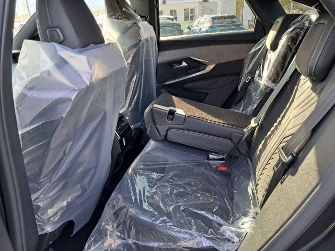 Peugeot 3008, Peugeot 3008 3008 GT Hybrid 145 e-DCS6, barva šedá