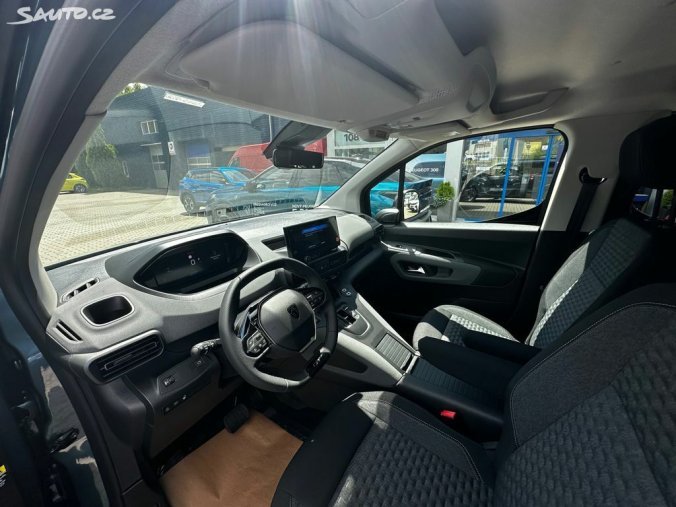 Peugeot Rifter, Peugeot Rifter LONG GT BlueHDi 130k EAT8, barva modrá