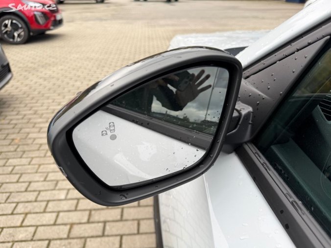 Peugeot 2008, Peugeot 2008 ALLURE PureTech 130k EAT8, barva bílá