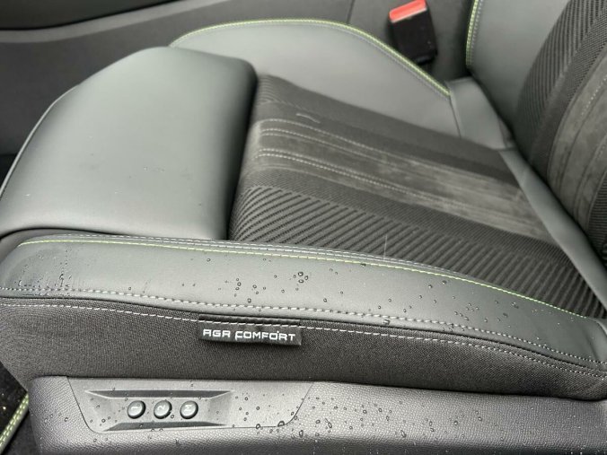 Peugeot 308, Peugeot 308 SW GT 1.5BlueHDi 130 EAT8, barva červená