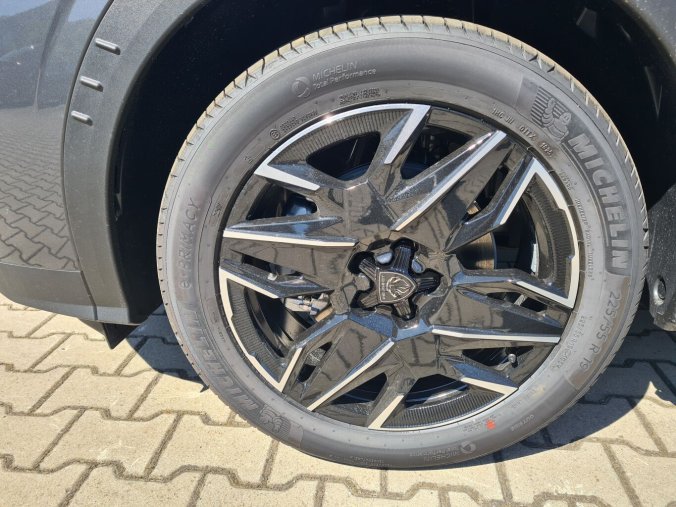 Peugeot 5008, Peugeot 5008 5008 ALLURE Hybrid 145 e-DCS6, barva modrá