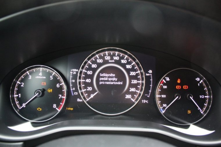 Mazda CX-30, SKYACTIV-X, barva šedá