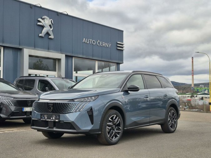Peugeot 5008, Peugeot 5008 GT Hybrid 136 e-DCS6, barva modrá