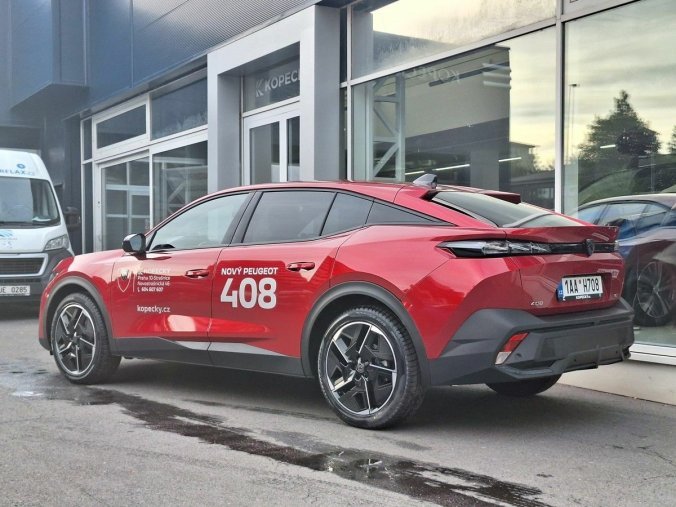 Peugeot 408, Peugeot 408 GT Hybrid 145 e-DCS6, barva červená