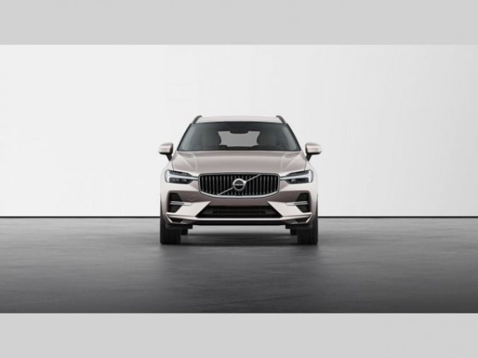 Volvo XC60, B4 2.0L 197+14 HP AT8 FWD CORE, barva stříbrná