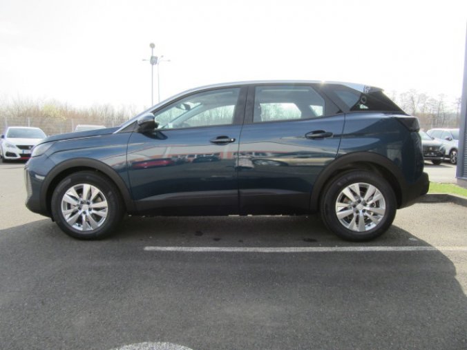 Peugeot 3008, Active Pack 1.2 PureTech 130k, barva modrá