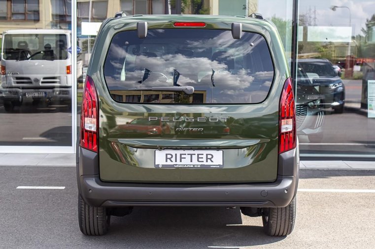 Peugeot Rifter, Peugeot Rifter 1,5 ALLURE BHDi S&S MAN6 N1, barva zelená