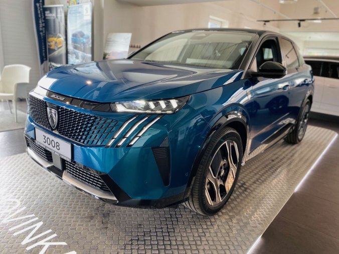 Peugeot 3008, Peugeot 3008 E-3008 GT 157 kW 210 k (Baterie 73 kWh), barva modrá