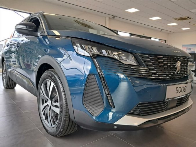 Peugeot 5008, Peugeot 5008 1,5 130  EAT8  ALLURE PACK, barva modrá
