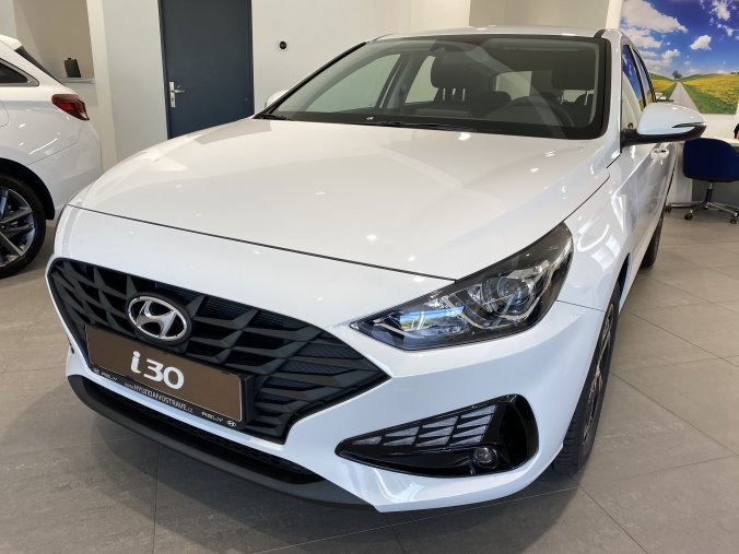 Hyundai i30, 1,5i CVVT 81 kW (95 NAT) 6 st. man, barva bílá