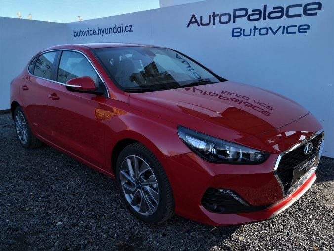 Hyundai i30, 1,4 T-GDI 103 kW (95 NAT) 7 st. DCT, barva červená