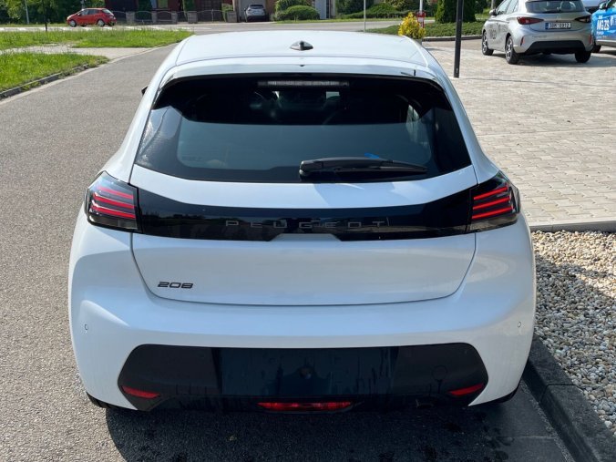 Peugeot 208, Peugeot 208 STYLE Turbo 100 MAN6, barva bílá