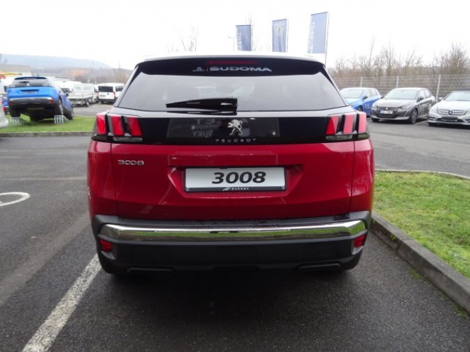 Peugeot 3008, ALLURE PACK 1.5 BHDi 130k EAT8, barva červená