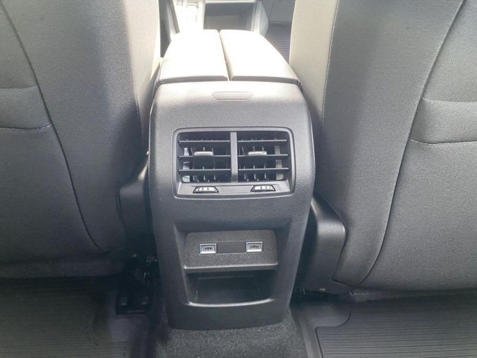 Peugeot 308, Peugeot 308 SW ALLURE Hybrid 145 e-DCS6, barva šedá