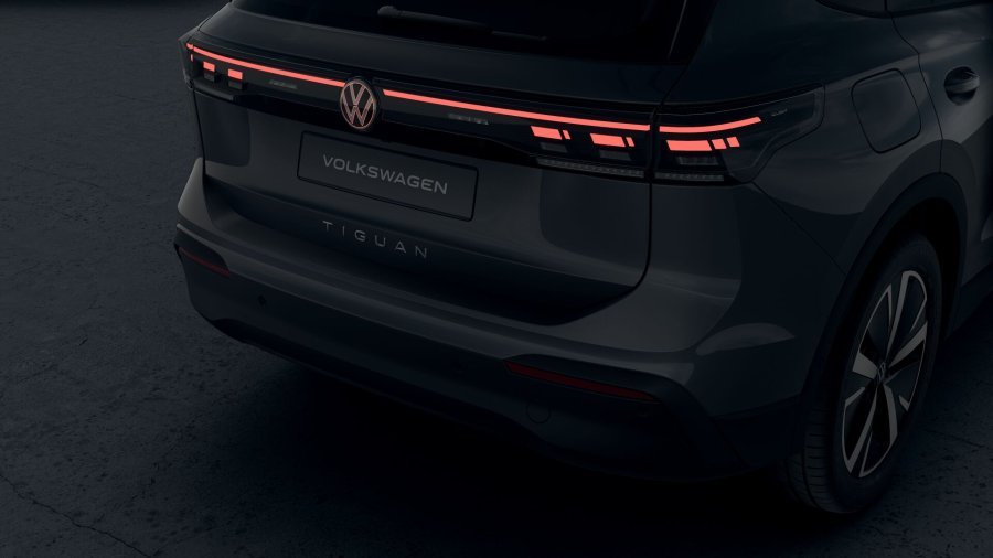 Volkswagen Tiguan, Tiguan People 2,0 TDI 110 kW, barva šedá
