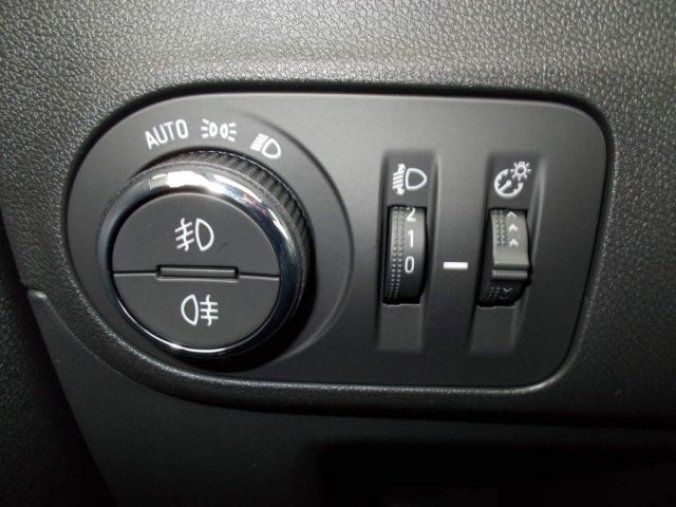 Jeep Renegade, Night Eagle 1.3 Turbo GSE 150k, barva bílá
