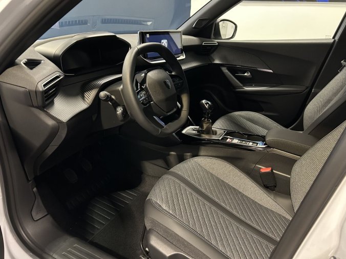 Peugeot 2008, Peugeot 2008 ALLURE PureTech 100 S&S MAN6, barva šedá