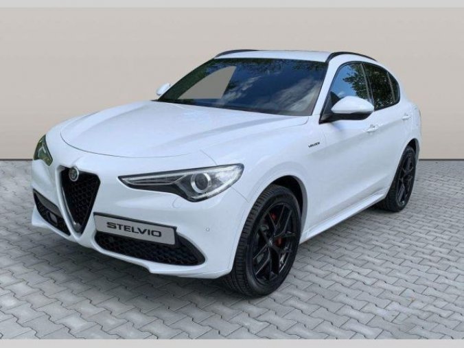 Alfa Romeo Stelvio, 2.0 Turbo 280k Q4 VELOCE, barva bílá