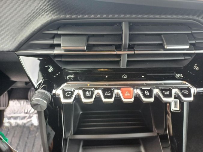 Peugeot 2008, Peugeot 2008 BUSINESS Hybrid 110 e-DCS6, barva bílá