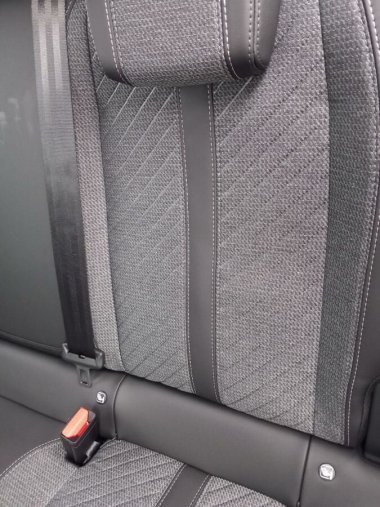 Peugeot 2008, Peugeot 2008 Allure Pack PureTech 130 S&amp, barva černá