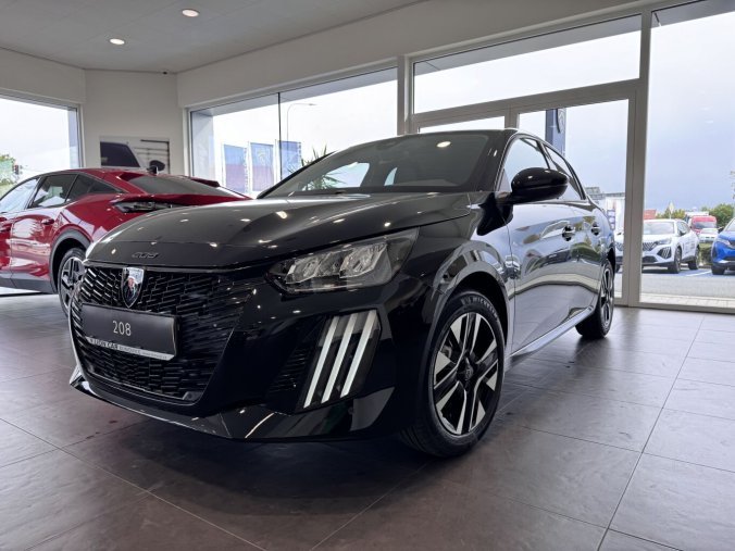Peugeot 208, Peugeot 208 ALLURE, 100 koní, Visiopark, barva černá