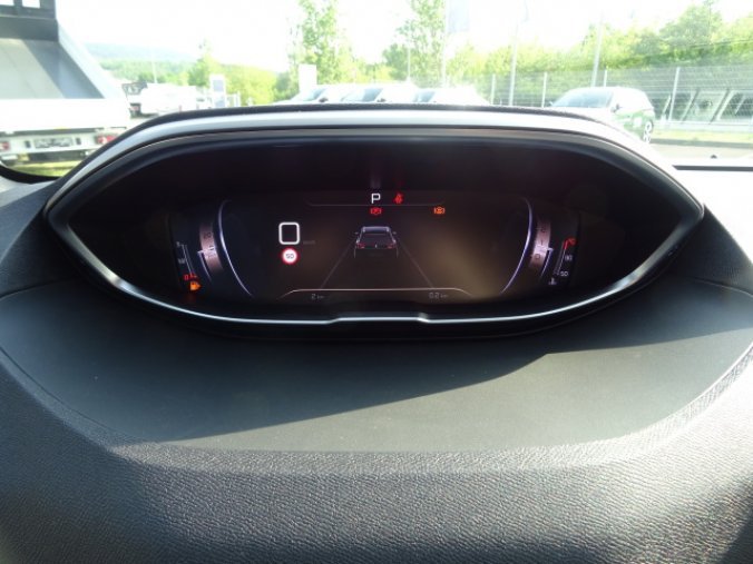 Peugeot 5008, GT 1.5BHDi 130kEAT8 červ.kůže, barva šedá