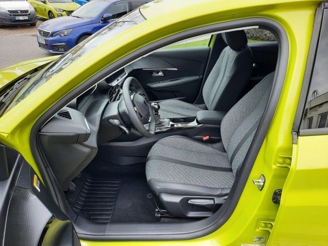 Peugeot 208, Peugeot 208 STYLE 1,2 TURBO 100k M6, barva žlutá