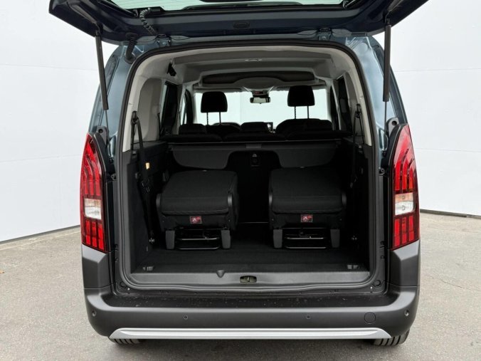 Peugeot Rifter, Peugeot Rifter LONG GT BlueHDi 130 S&S EAT8 1, barva modrá