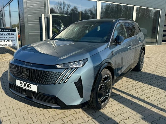Peugeot 5008, Peugeot 5008 GT Elektromotor 157 kW / 210 k, barva modrá