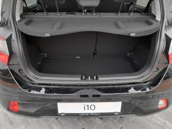 Hyundai i10, 1,2i 5 st. manuální, barva černá