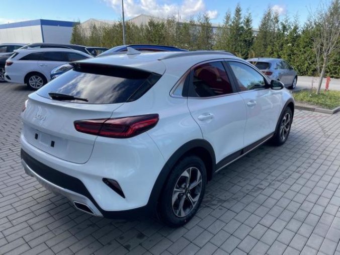 Kia XCeed, 1.5 T-GDi GPF Exclusive, barva bílá