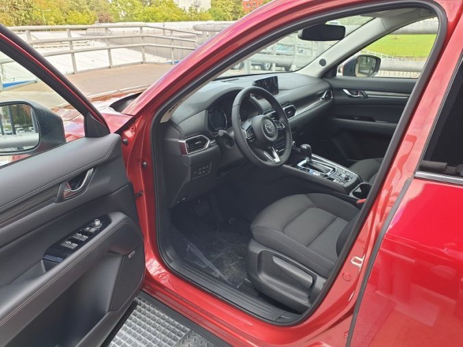 Mazda CX-5, 2.5 Skyactiv-G 194k, barva červená