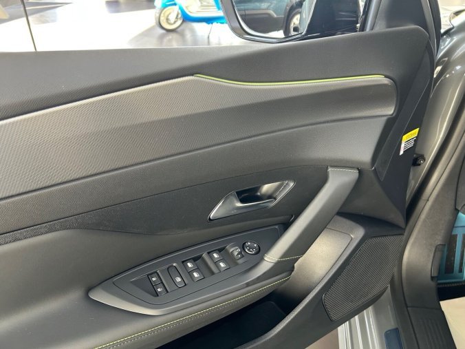 Peugeot 308, Peugeot 308 SW GT Hybrid 145 e-DCS6, barva šedá