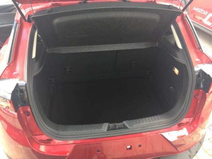 Mazda CX-3, 2,0 Skyactiv-G150 AWD A/T, barva červená
