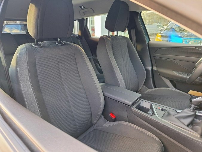 Peugeot 308, Peugeot 308 SW ACTIVE 1.2 PT 130K MAN6, barva modrá