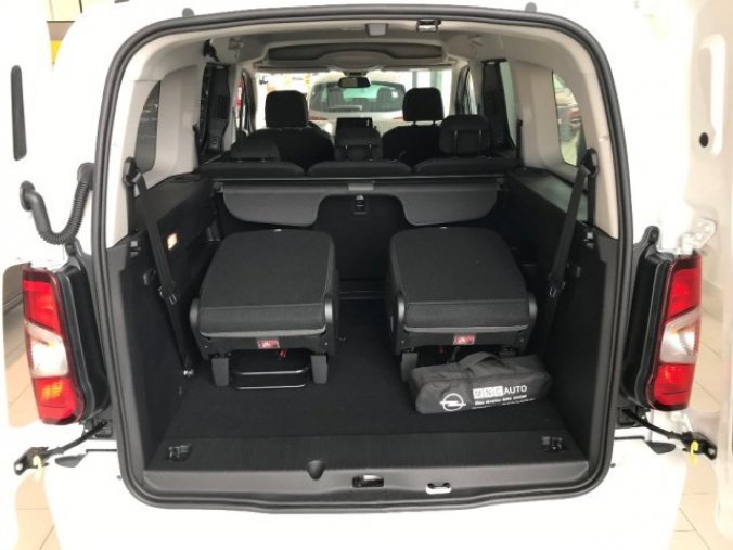 Opel Combo, Life L2H1 1.5CDTI AT8 7 míst, barva bílá