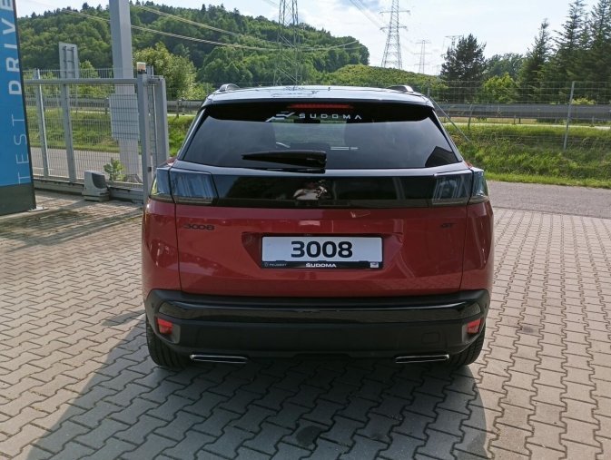 Peugeot 3008, Peugeot 3008 GT PACK 1.2 PureTech 130 EAT8, barva červená