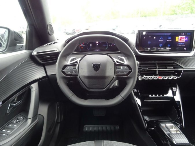 Peugeot 2008, Peugeot 2008 ALLURE Hybrid 145k e-DCS6, barva šedá