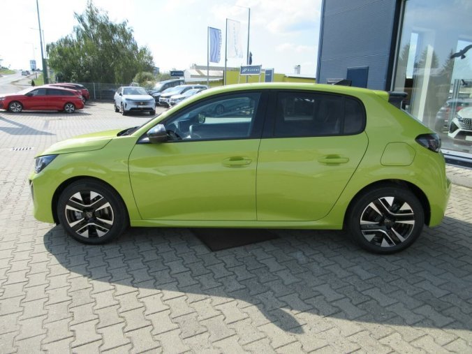 Peugeot 208, Peugeot 208 ALLURE Hybrid 100 e-DCS6, barva žlutá