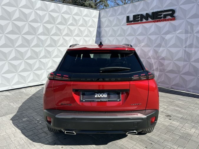 Peugeot 2008, Peugeot 2008 ALLURE Hybrid 136 e-DCS6, barva červená