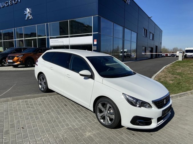 Peugeot 308, Active 1.2 PureTech 110k MAN6, barva bílá