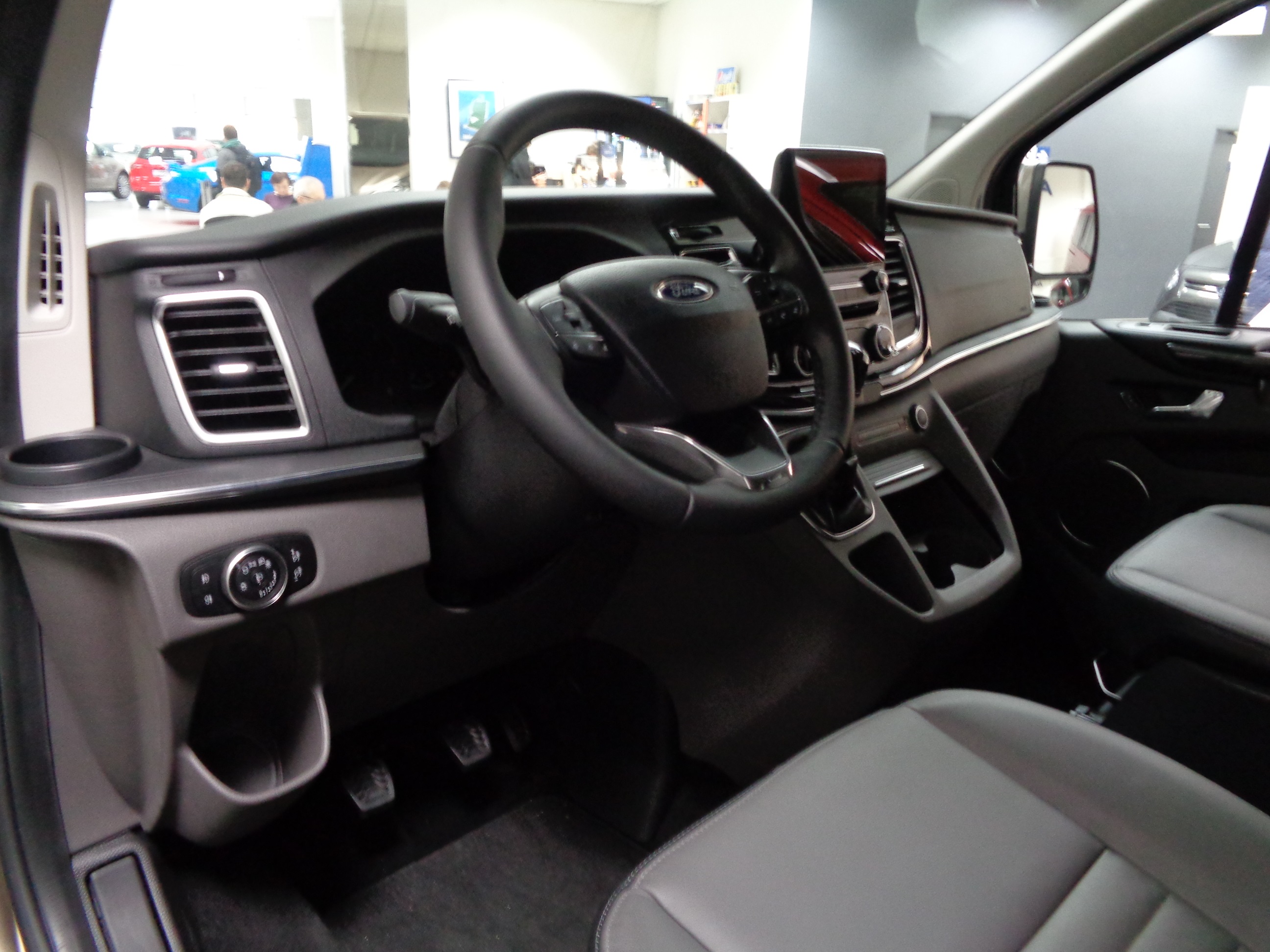 Tourneo ford салон